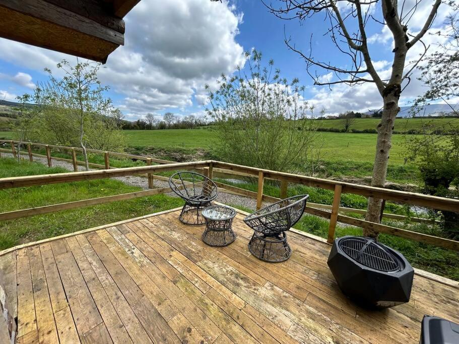 Riverside Cabin Limerick Junction Exterior foto